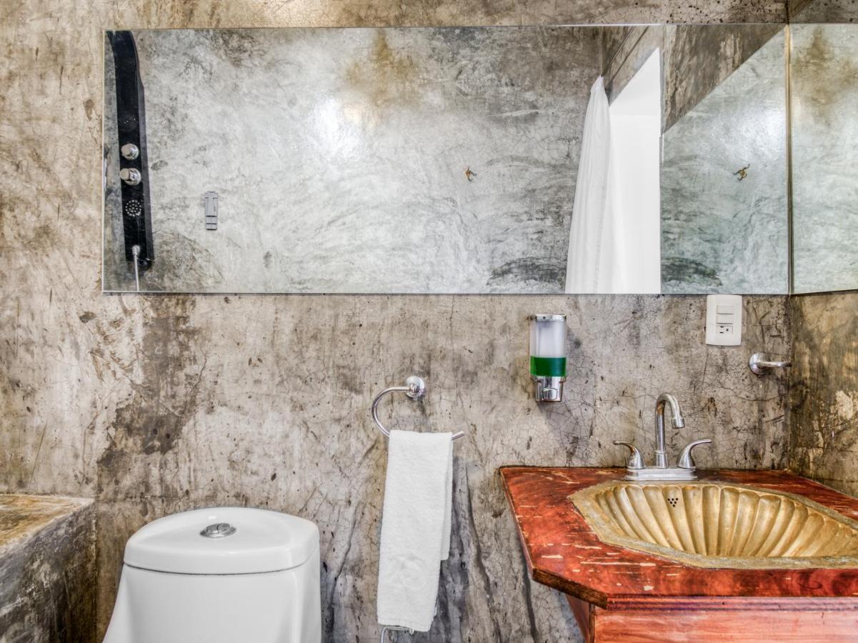 Capital O Hotel Riad كويريتارو المظهر الخارجي الصورة