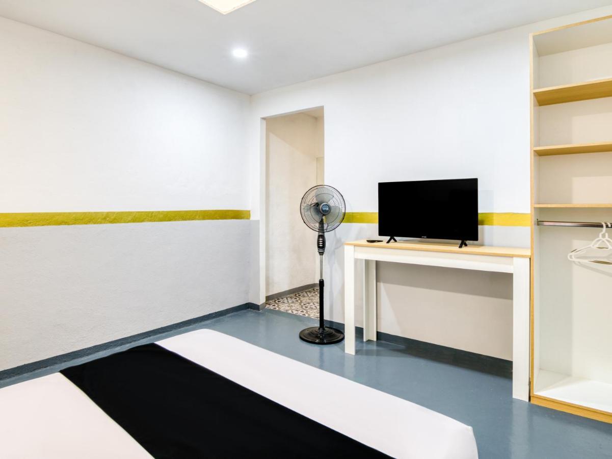 Capital O Hotel Riad كويريتارو المظهر الخارجي الصورة